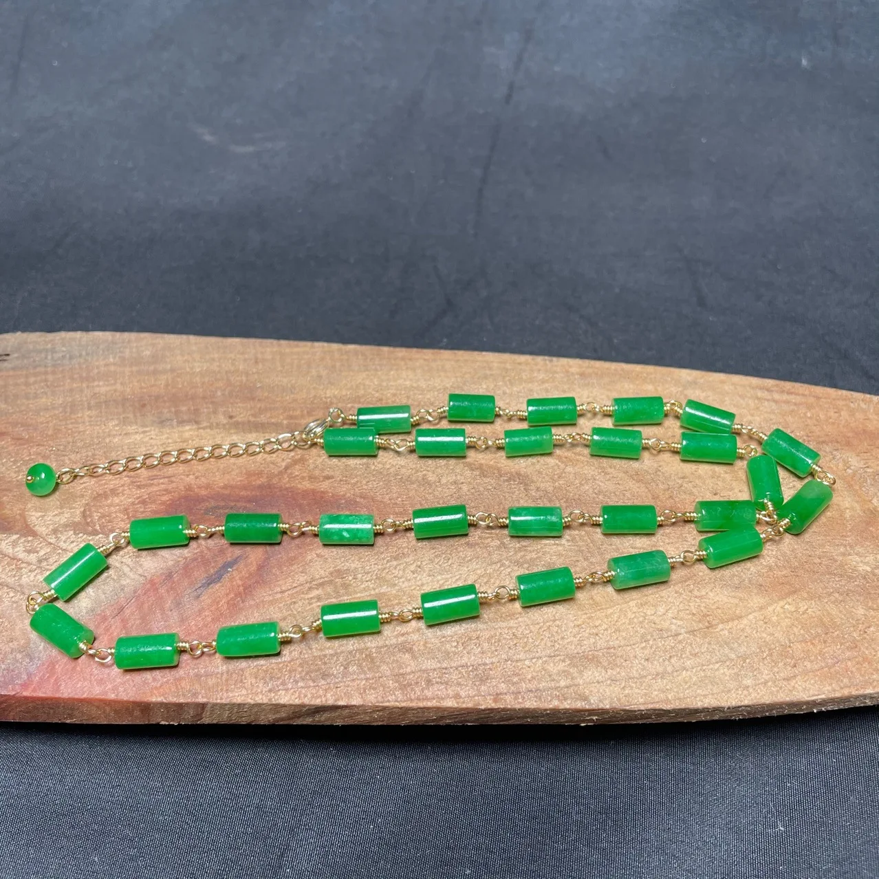 Necklaces - Colar de contas de jade verde