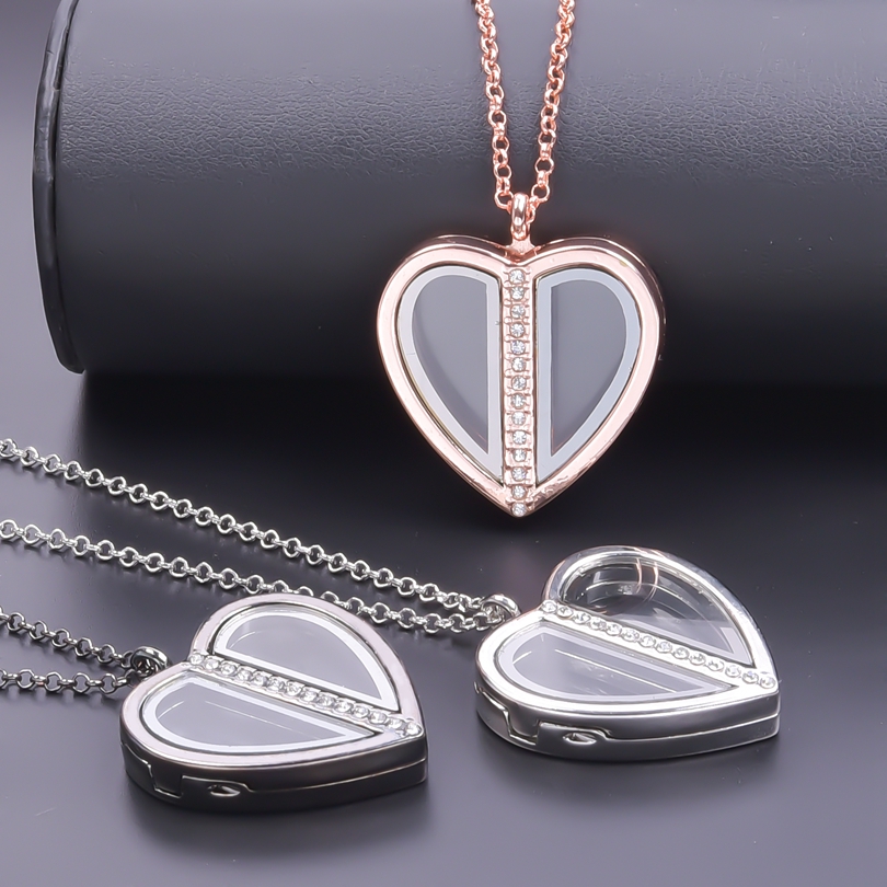 Heart Locket Necklace Photo - Colar medalhão coração magnético para mulheres