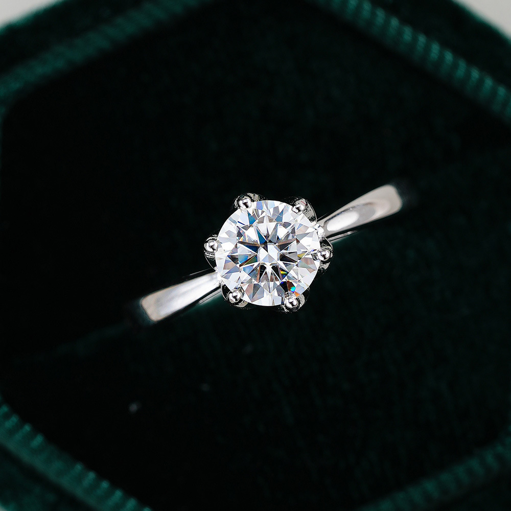 Moissanite Engagement Ring 1 Carat - Anel Clássico JoyceJelly com Seis Garras