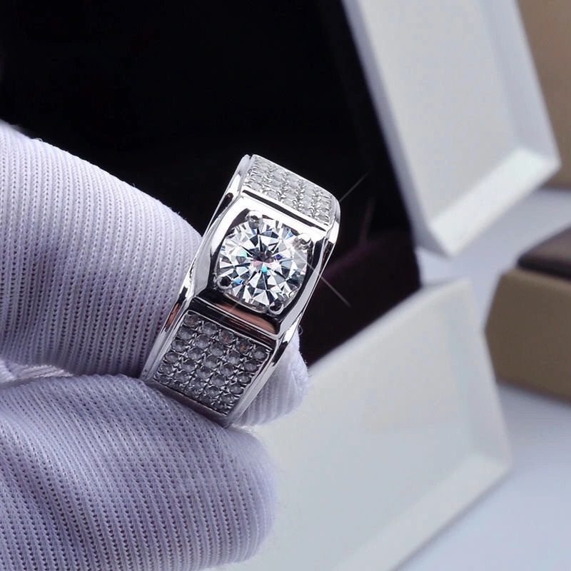 Nova simulação de quatro garra - Moissanite Engagement Ring 1 Carat avaliação e preço