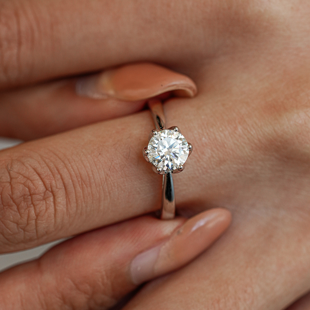 Anel Clássico JoyceJelly com S - Moissanite Engagement Ring 1 Carat avaliação e preço