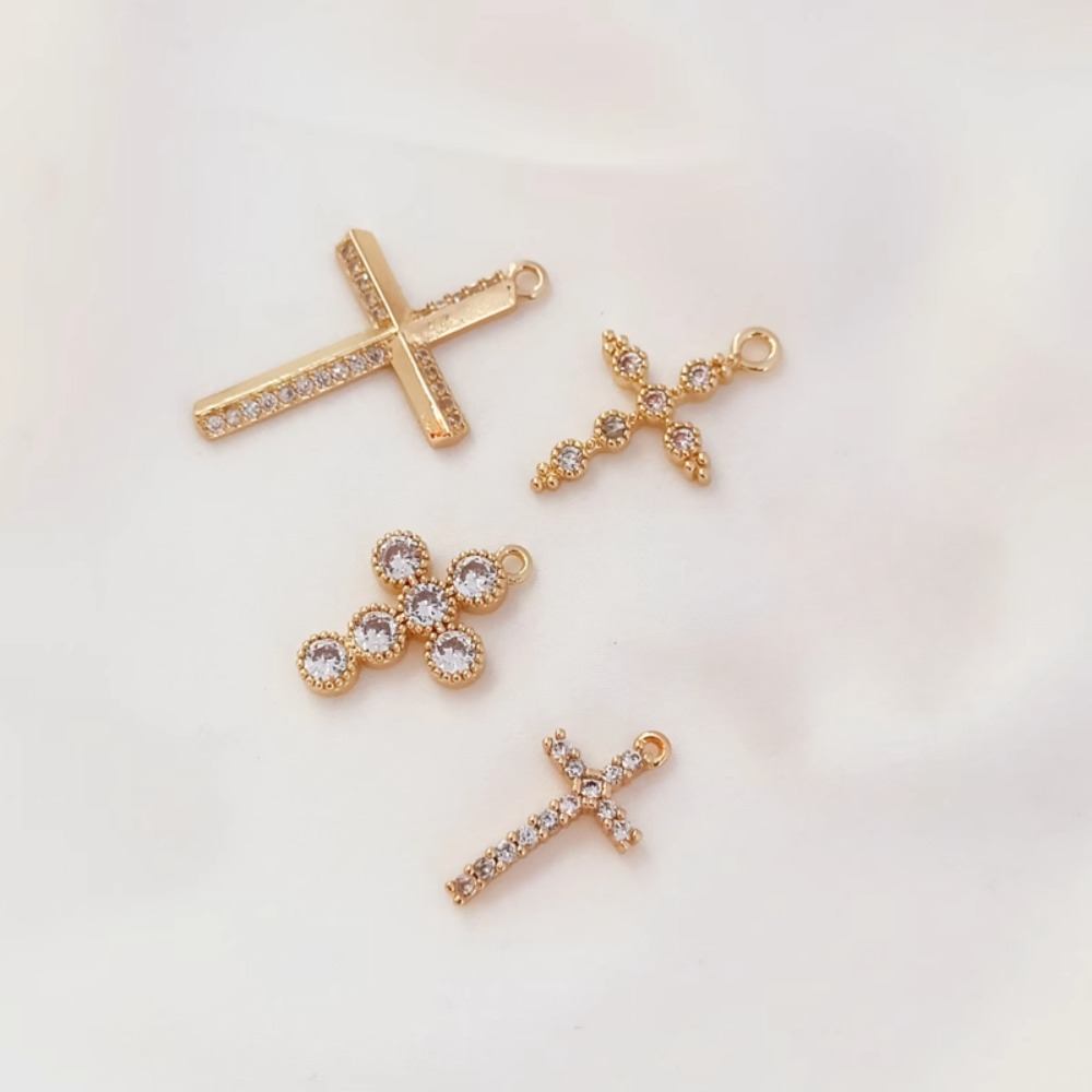 Pulseira com pingente de cruz  - Cross Pendant Necklace Gold avaliação e preço